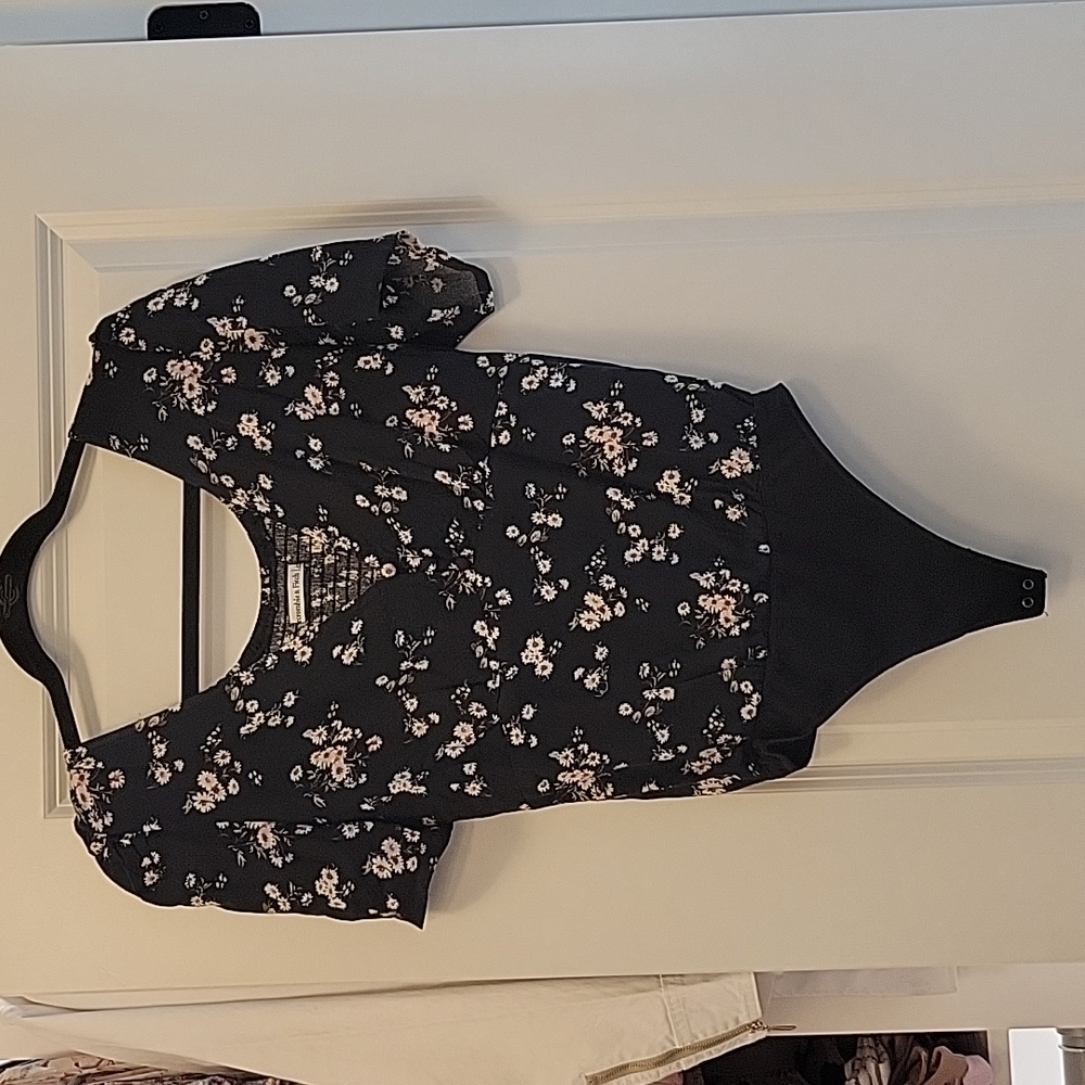 Abercrombie & Fitch black floral bodysuit